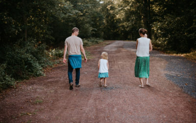 Family session into the woods